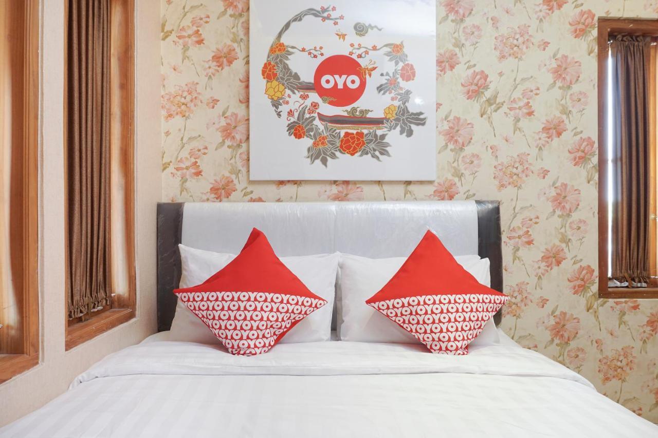 Super Oyo 444 Rafitha Homestay Baturetno Екстер'єр фото