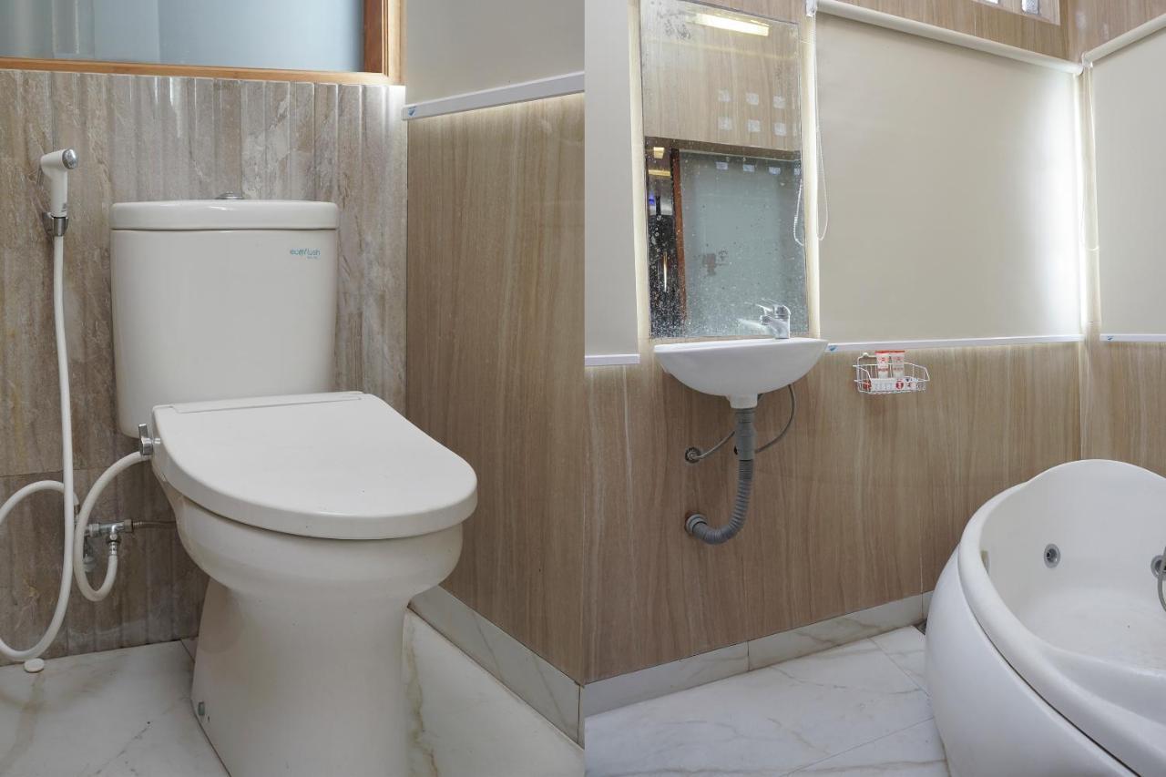 Super Oyo 444 Rafitha Homestay Baturetno Екстер'єр фото